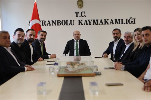 KAYMAKAMIMIZ SAYIN HAYRETTİN BASKIN’A AK PARTİ SAFRANBOLU İLÇE BAŞKANI SAYIN MUHAMMED YASİN AYDIN VE İLÇE TEŞKİLATINDAN HAYIRLI OLSUN ZİYARETİ.